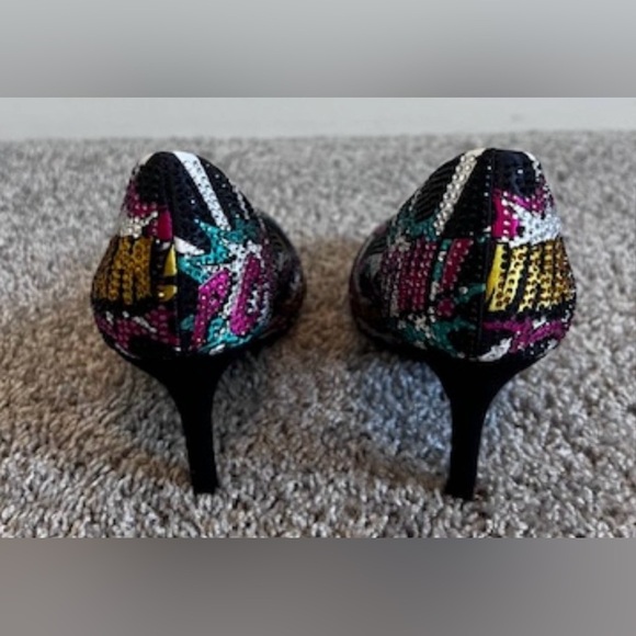 Knockout INC "POW!" rhinestone heels in size 6.5 - Picture 4 of 5